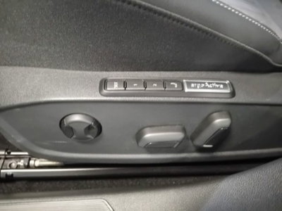 Volkswagen Golf Variant 2.0 TDI 150 CV DSG SCR 4Motion Style (7)