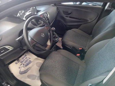 Lancia Ypsilon 1.0 FireFly 5 porte S&S Hybrid Maryne (11)