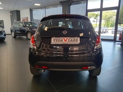 Lancia Ypsilon 1.0 FireFly 5 porte S&S Hybrid Maryne (7)