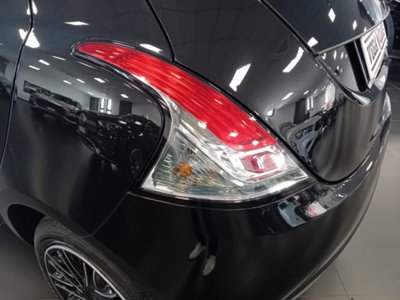 Lancia Ypsilon 1.0 FireFly 5 porte S&S Hybrid Maryne (9)