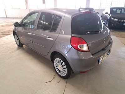 Renault Clio 1.2 16V 5 porte (4)