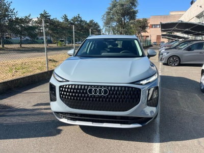 Audi Q3 35 TDI quattro S tronic Business Advanced (2)
