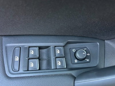Volkswagen Tiguan 2.0 TDI 150 CV SCR DSG 4MOTION Elegance (14)