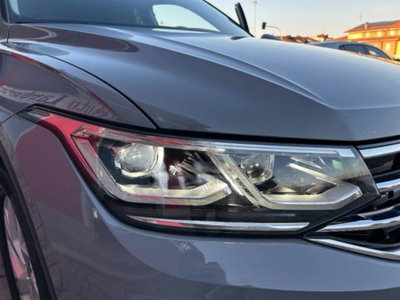 Volkswagen Tiguan 2.0 TDI 150 CV SCR DSG 4MOTION Elegance (17)