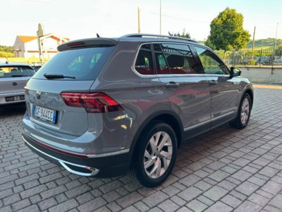 Volkswagen Tiguan 2.0 TDI 150 CV SCR DSG 4MOTION Elegance (3)