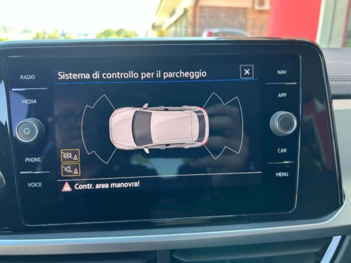 Volkswagen T-Roc 1.0 TSI Life (16)