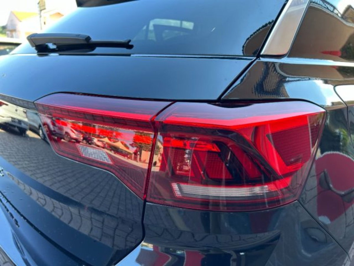 Volkswagen T-Roc 1.0 TSI Life (19)
