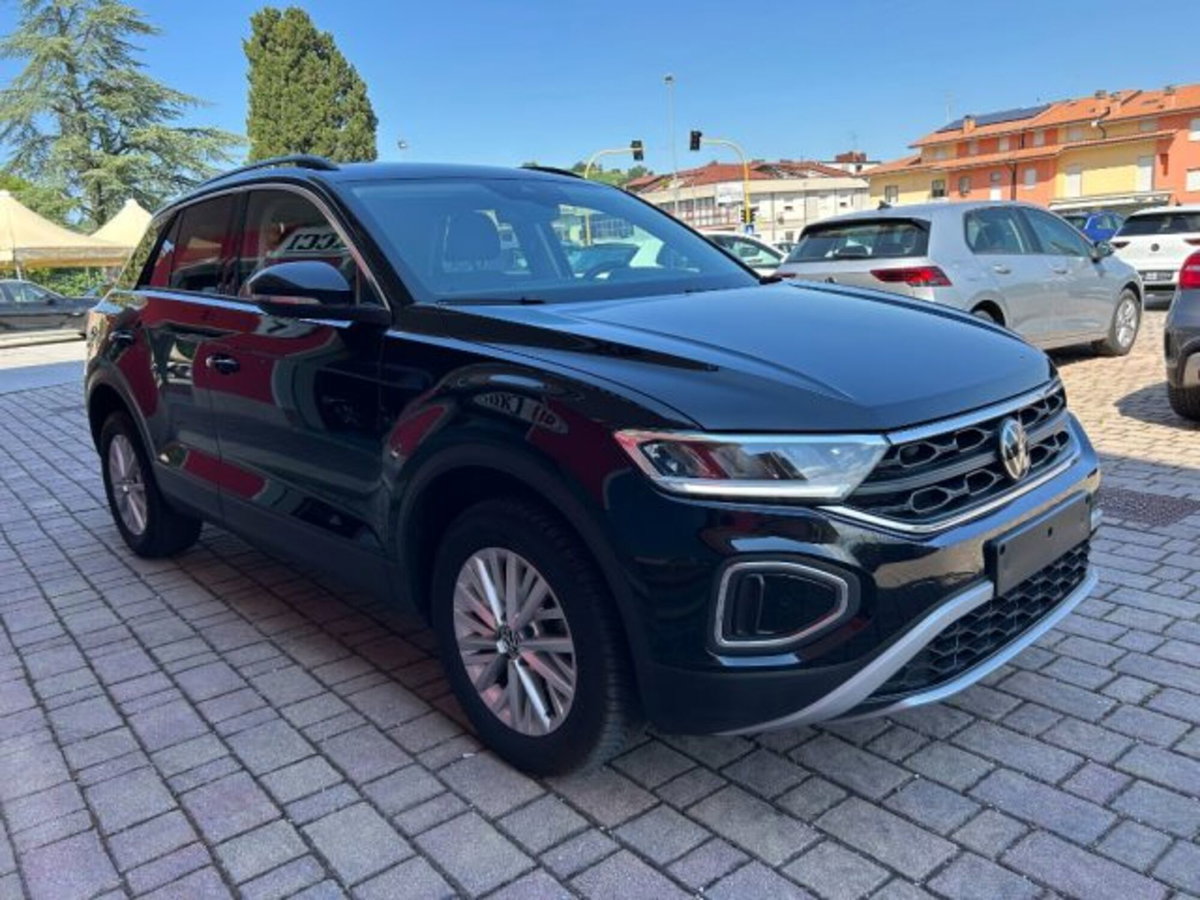 Volkswagen T-Roc 1.0 TSI Life (2)