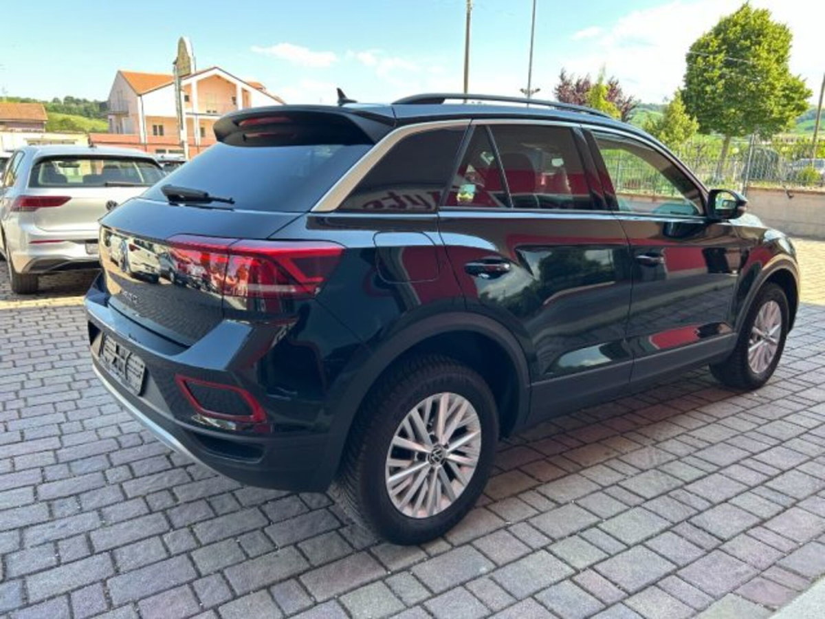 Volkswagen T-Roc 1.0 TSI Life (3)