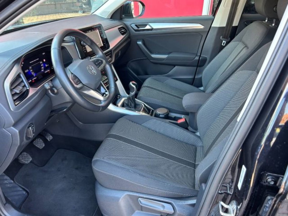 Volkswagen T-Roc 1.0 TSI Life (5)