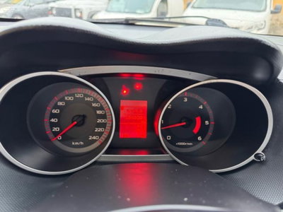 Mitsubishi Outlander 2.0 DI-D Intense DPF (7)