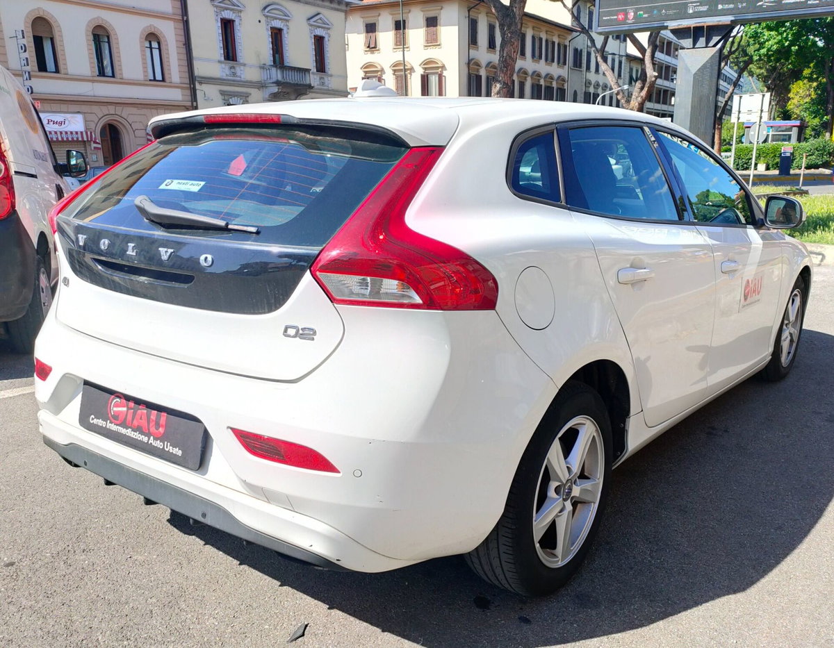 Volvo V40 D2 1.6 Business Edition (9)