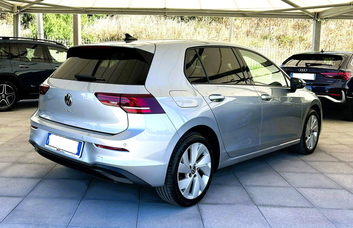 Volkswagen Golf 2.0 TDI SCR Life (5)