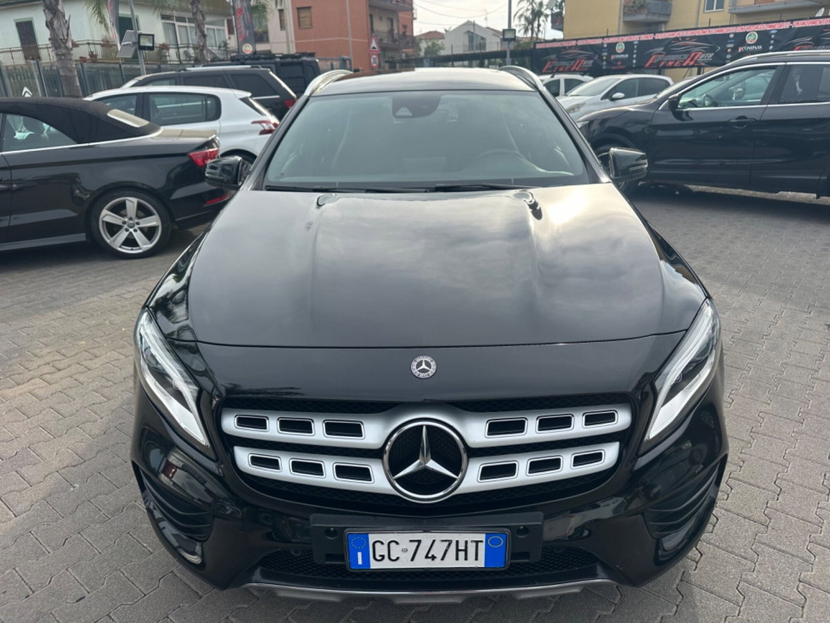 Mercedes-Benz GLA SUV 200 d Automatic Premium (2)