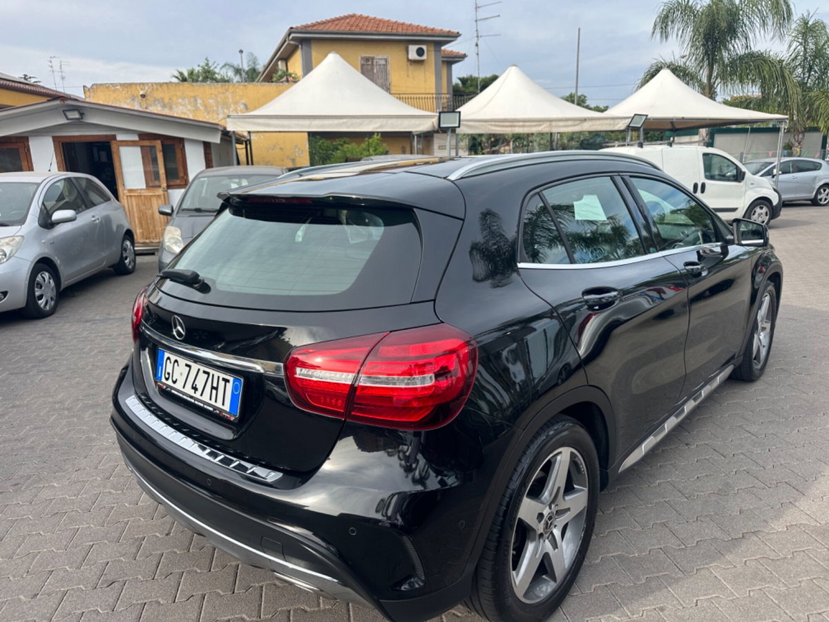 Mercedes-Benz GLA SUV 200 d Automatic Premium (5)