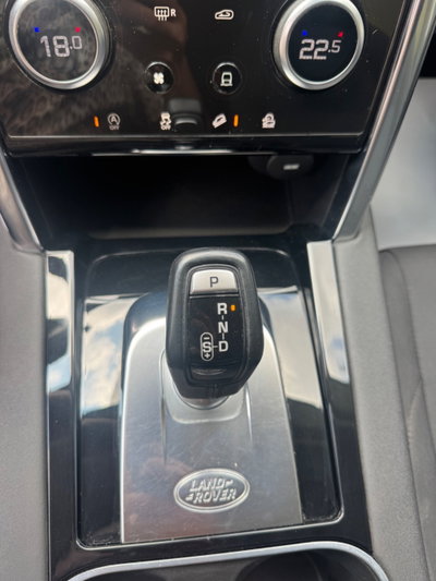 Land Rover Discovery Sport 2.0 eD4 150 CV 2WD R-Dynamic SE (19)