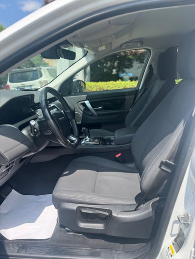 Land Rover Discovery Sport 2.0 eD4 150 CV 2WD R-Dynamic SE (9)