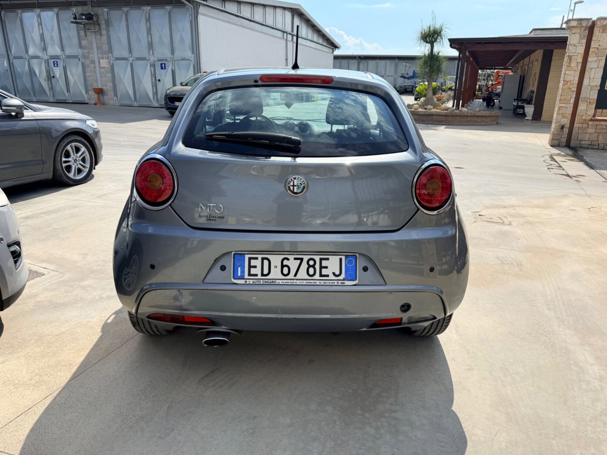 Alfa Romeo MiTo 1.6 JTDm 16V Distinctive Sport Pack (6)