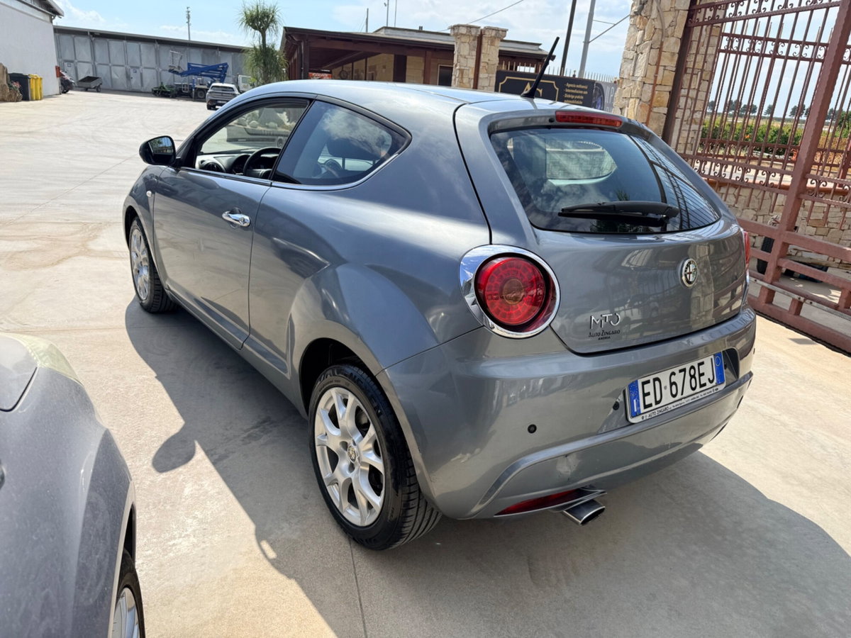 Alfa Romeo MiTo 1.6 JTDm 16V Distinctive Sport Pack (7)