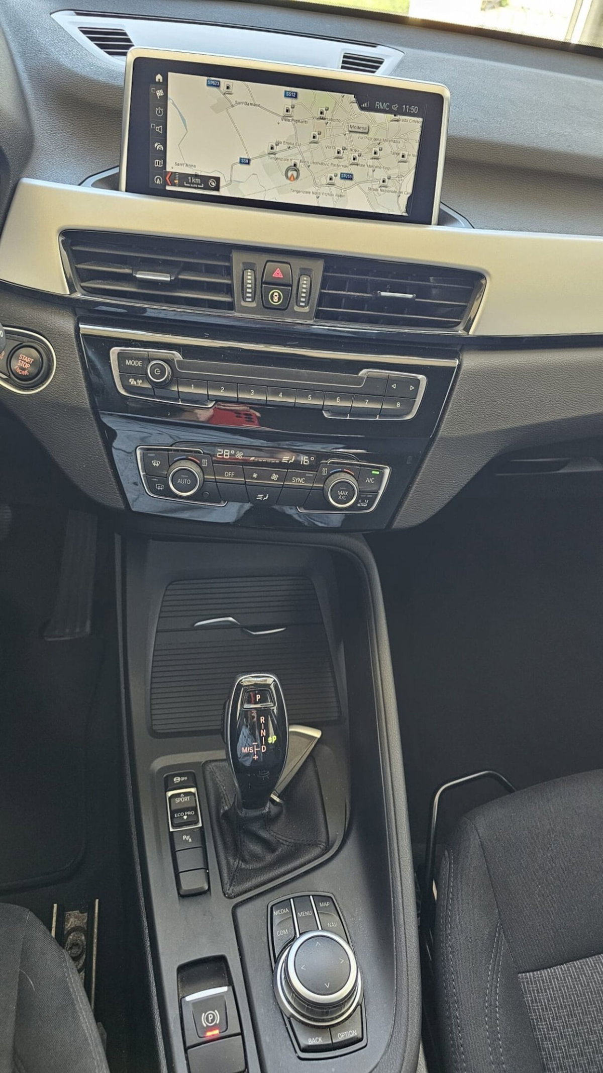 BMW X1 sDrive16d (6)
