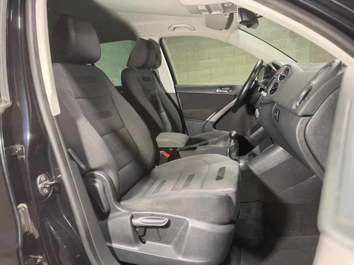 Volkswagen Tiguan 2.0 16V TDI DPF Track & Field (28°) (13)