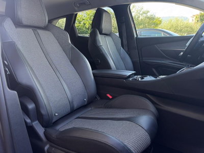 Peugeot 3008 BlueHDi 130 S&S EAT8 Allure Pack (11)