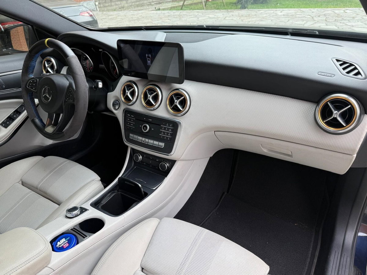 Mercedes-Benz Classe A 200 d Automatic 4Matic Executive (18)