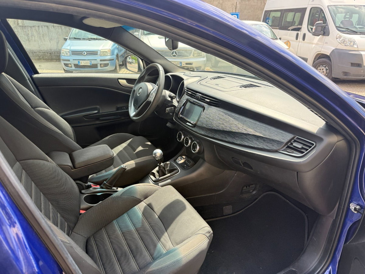 Alfa Romeo Giulietta 1.6 JTDm Ti 120cv (13)