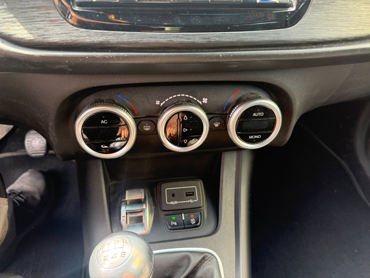 Alfa Romeo Giulietta 1.6 JTDm Ti 120cv (19)
