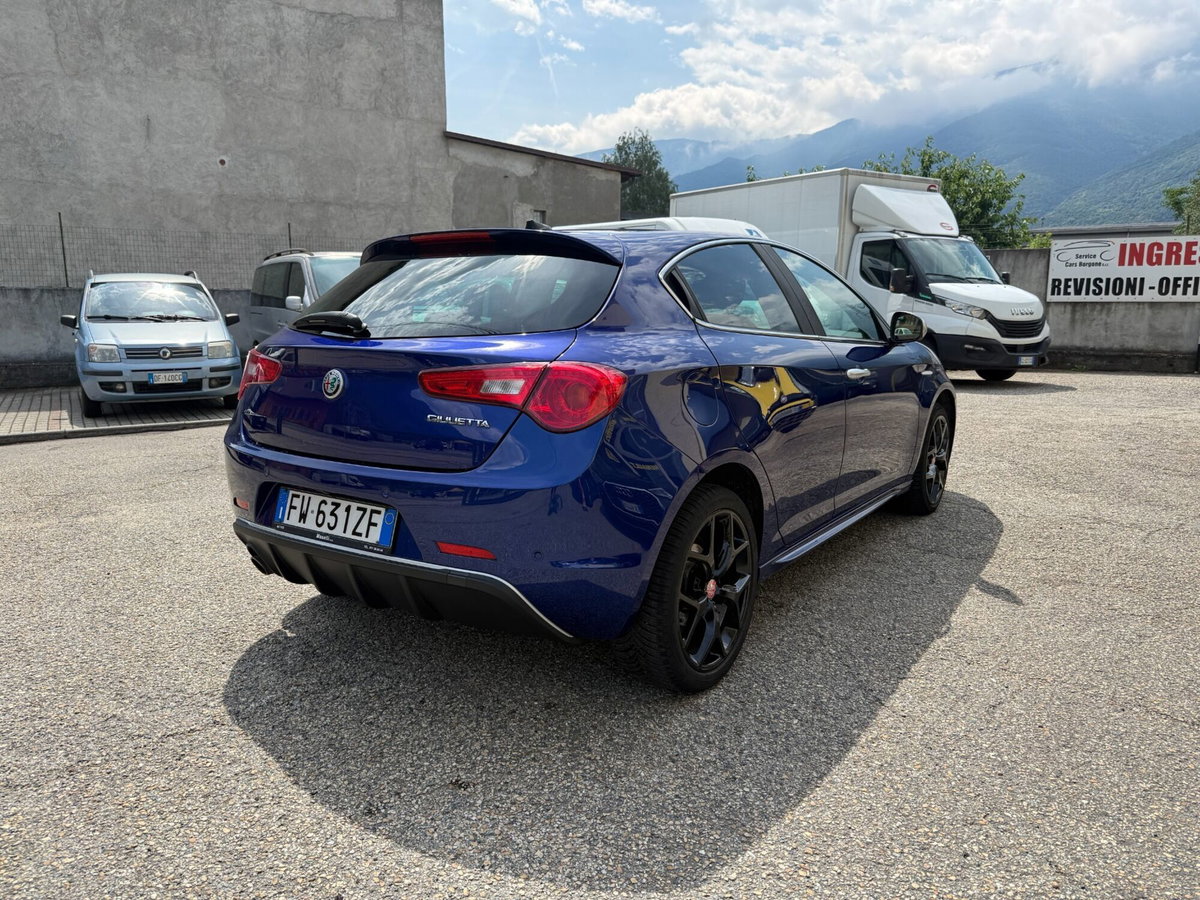 Alfa Romeo Giulietta 1.6 JTDm Ti 120cv (5)