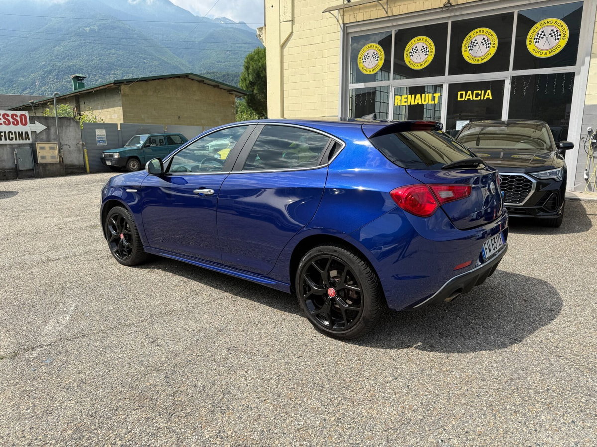 Alfa Romeo Giulietta 1.6 JTDm Ti 120cv (8)