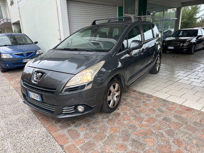 Peugeot 5008 1.6 HDi 110CV Premium usata