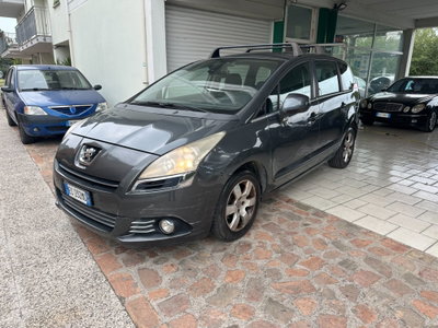 Peugeot 5008 1.6 HDi 110CV Premium (18)