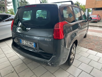 Peugeot 5008 1.6 HDi 110CV Premium (7)