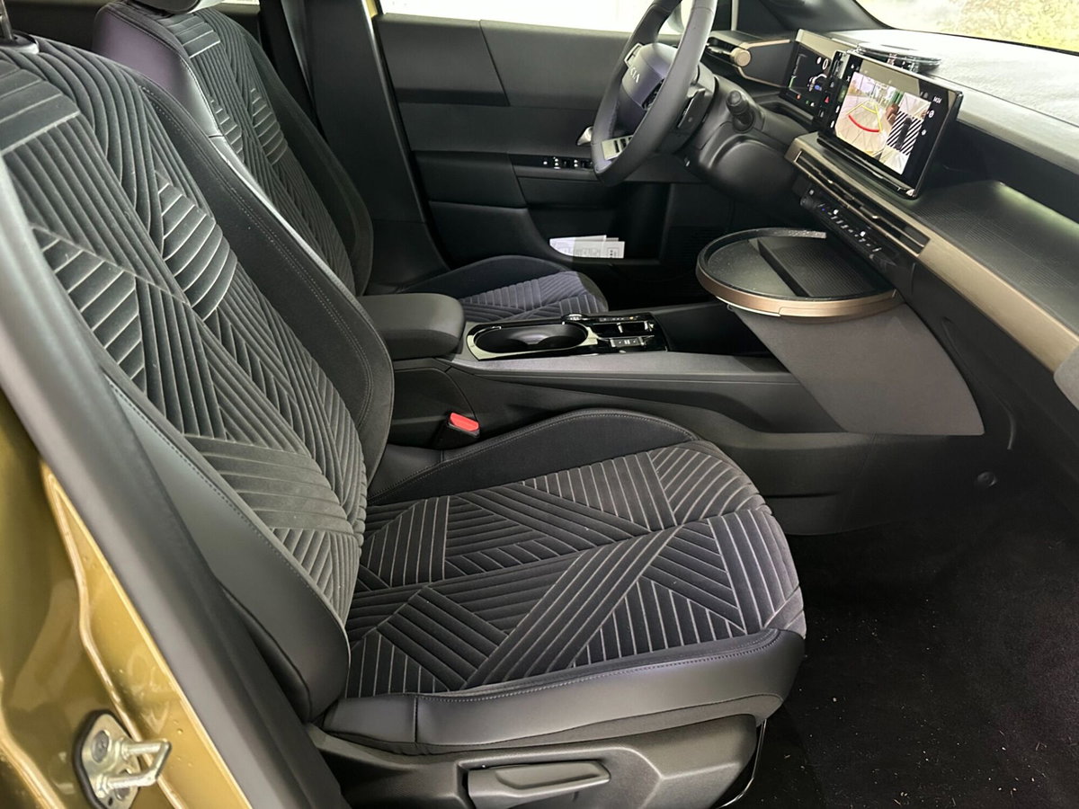 Lancia Ypsilon 1.2 mhev Edizione Limitata Cassina e-dct (5)