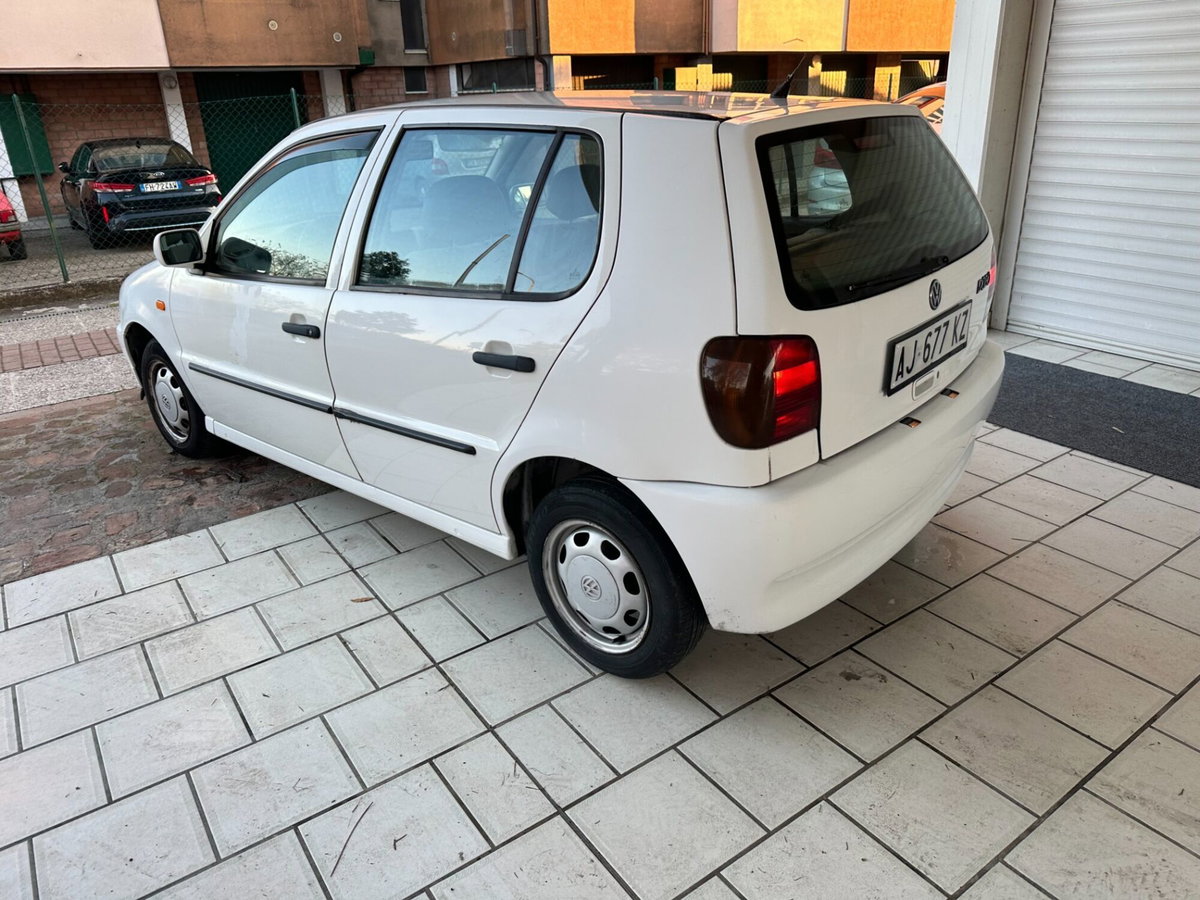 Volkswagen Polo 1000i cat CL (11)