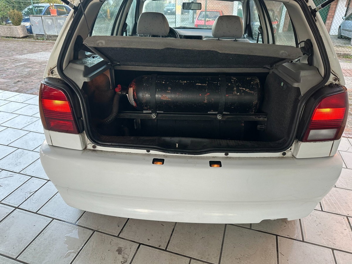 Volkswagen Polo 1000i cat CL (9)