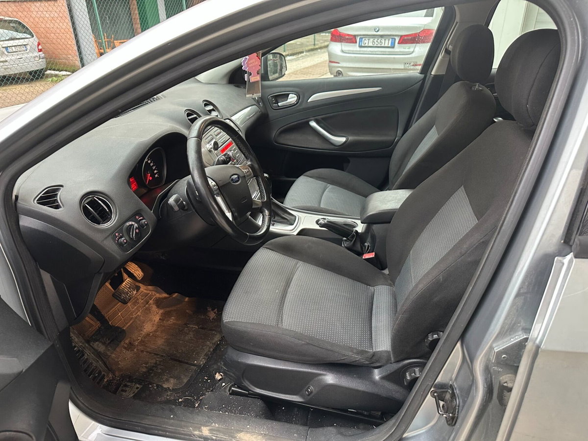 Ford Mondeo Station Wagon 2.0 TDCi 130 CV 6tronic SW Ghia P. DPF (13)