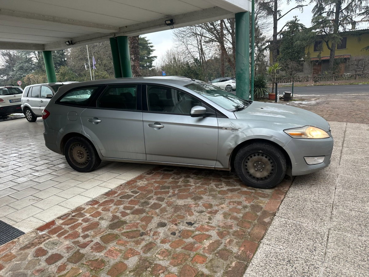 Ford Mondeo Station Wagon 2.0 TDCi 130 CV 6tronic SW Ghia P. DPF (4)