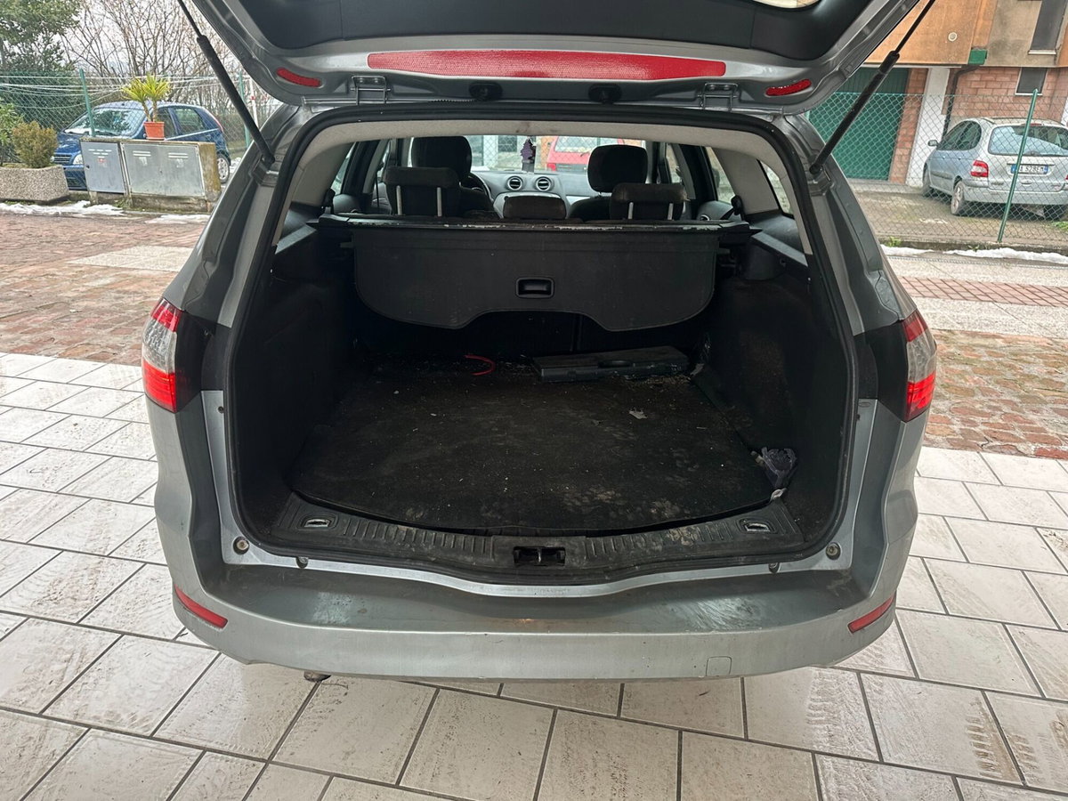 Ford Mondeo Station Wagon 2.0 TDCi 130 CV 6tronic SW Ghia P. DPF (9)