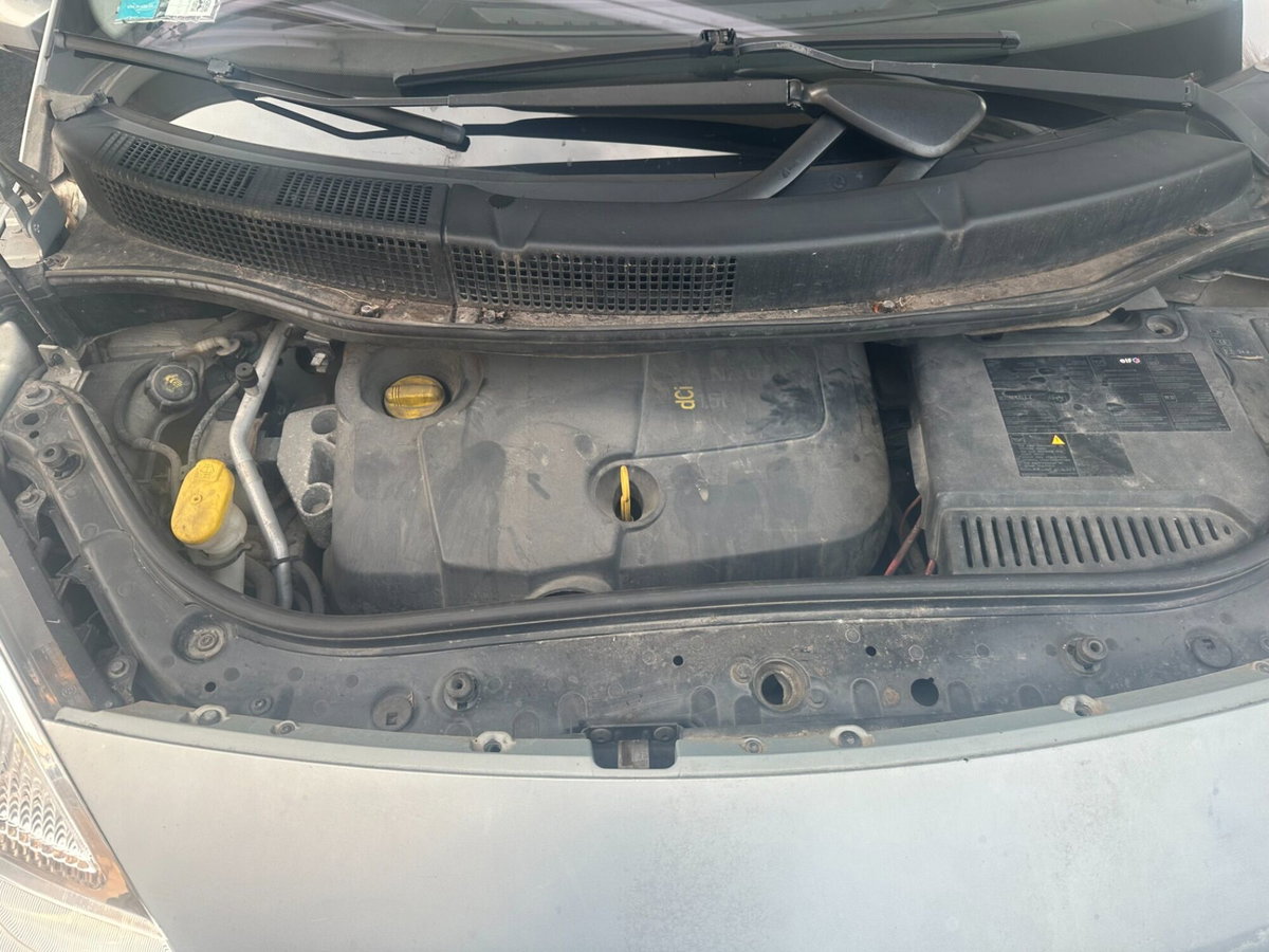 Renault Scenic E-Tech Electric 1.5 dCi/100CV Confort Dynamique (18)