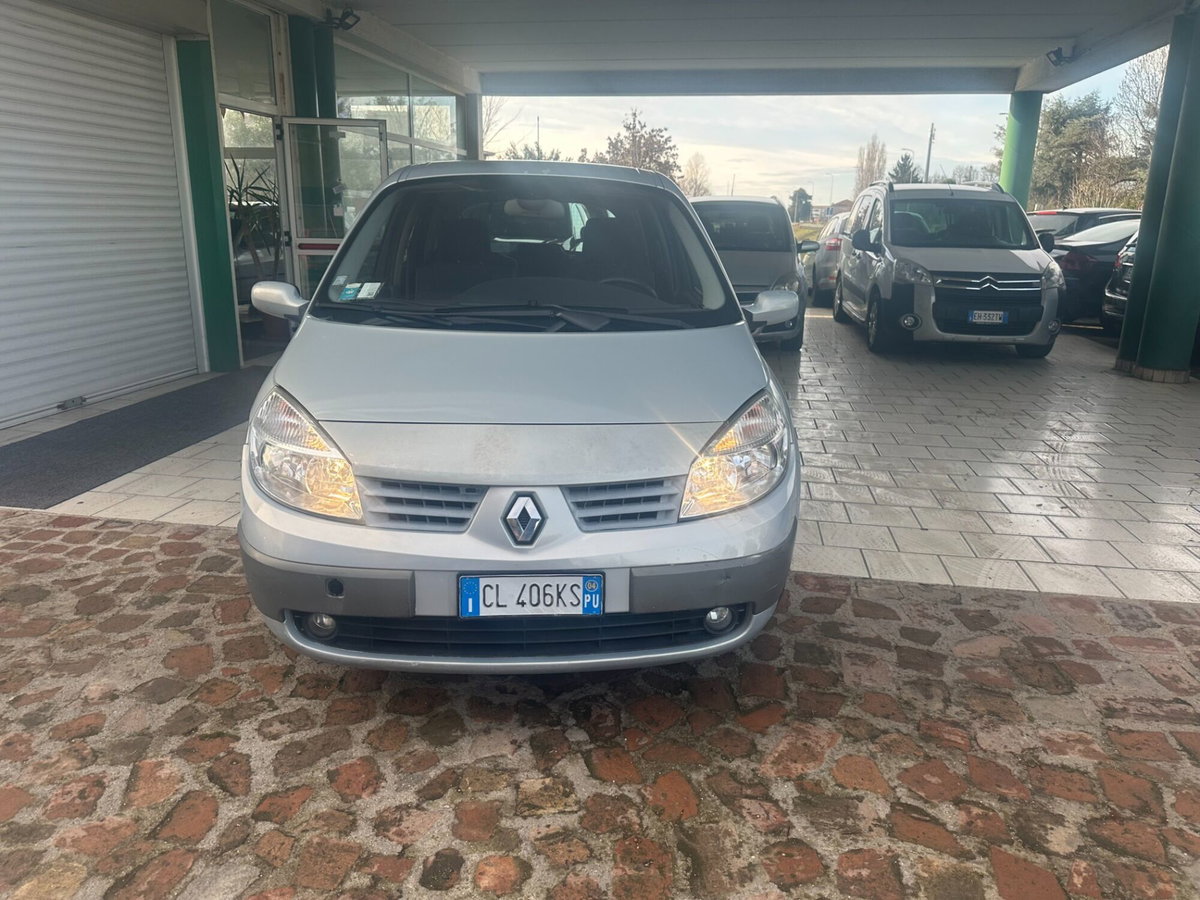 Renault Scenic E-Tech Electric 1.5 dCi/100CV Confort Dynamique (2)