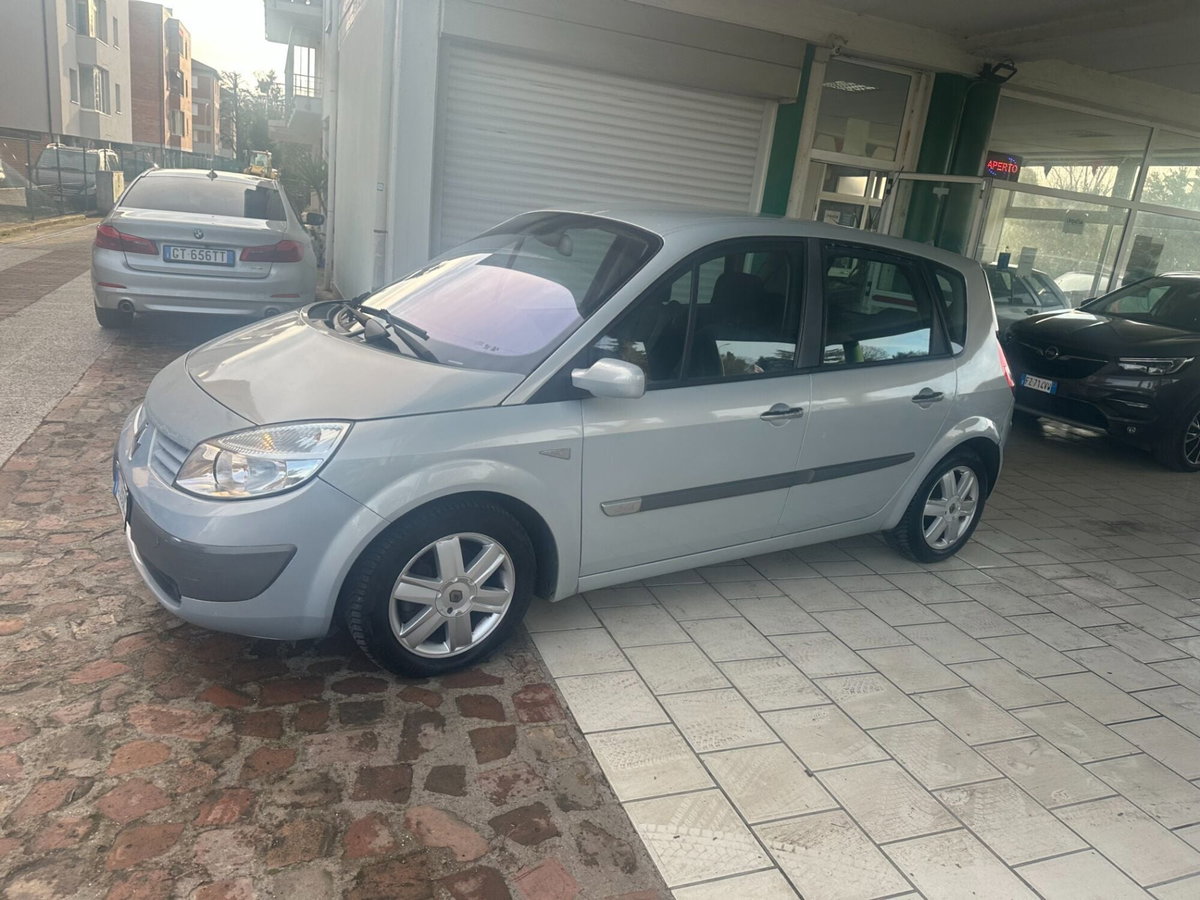 Renault Scenic E-Tech Electric 1.5 dCi/100CV Confort Dynamique (20)