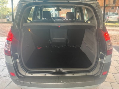 Renault Scenic E-Tech Electric 1.5 dCi/100CV Confort Dynamique (9)