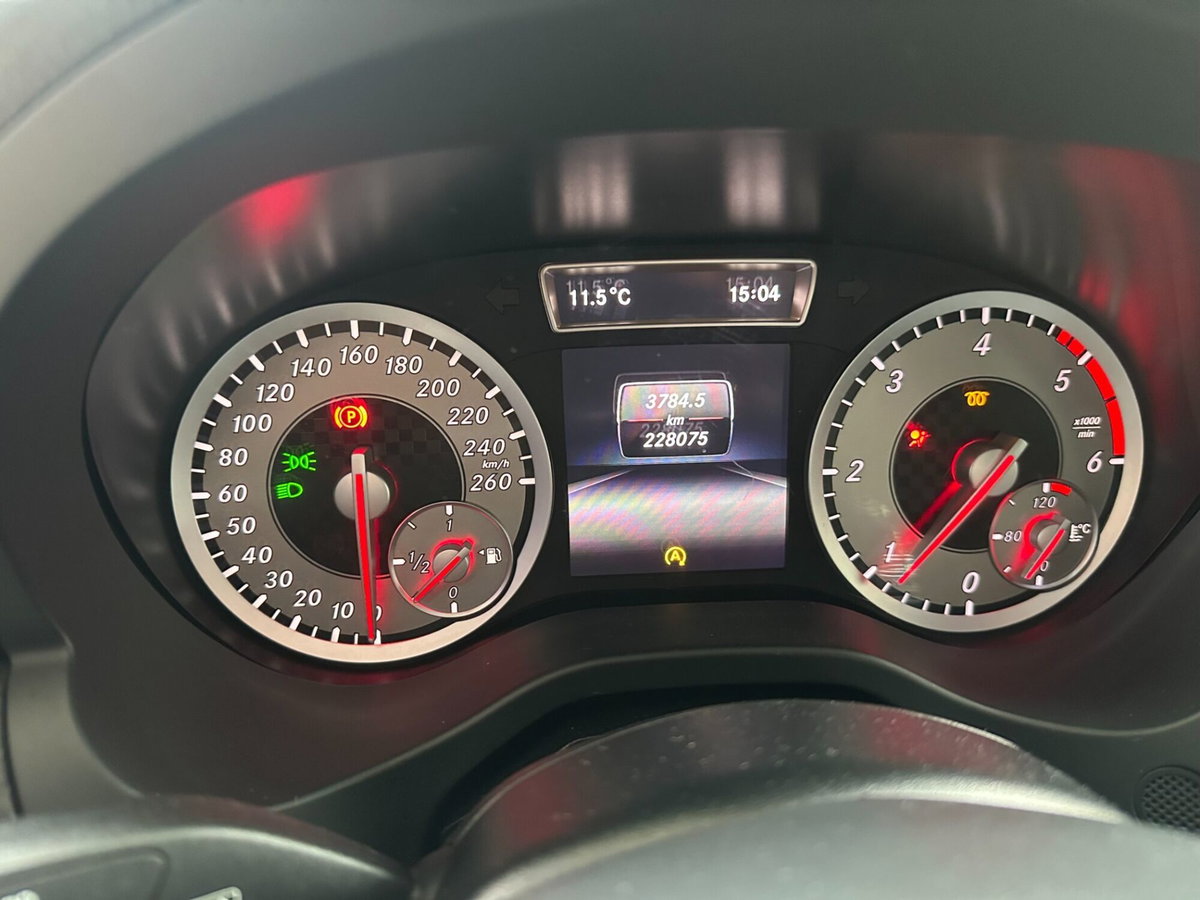 Mercedes-Benz Classe A 180 CDI Sport (16)