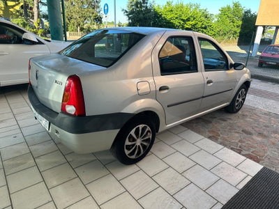 Dacia Logan 1.4 (9)