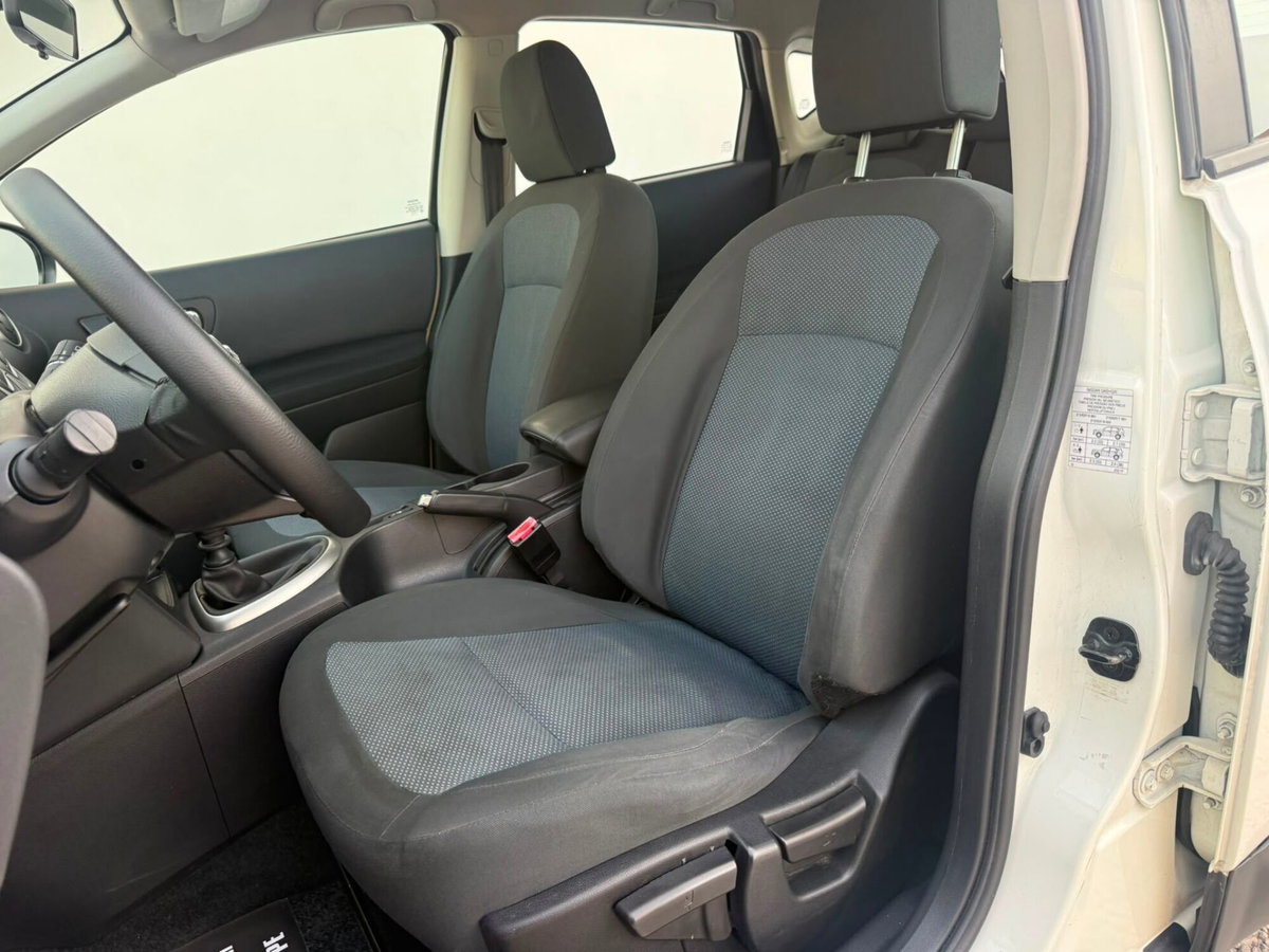 Nissan Qashqai 1.5 dCi DPF Acenta (16)