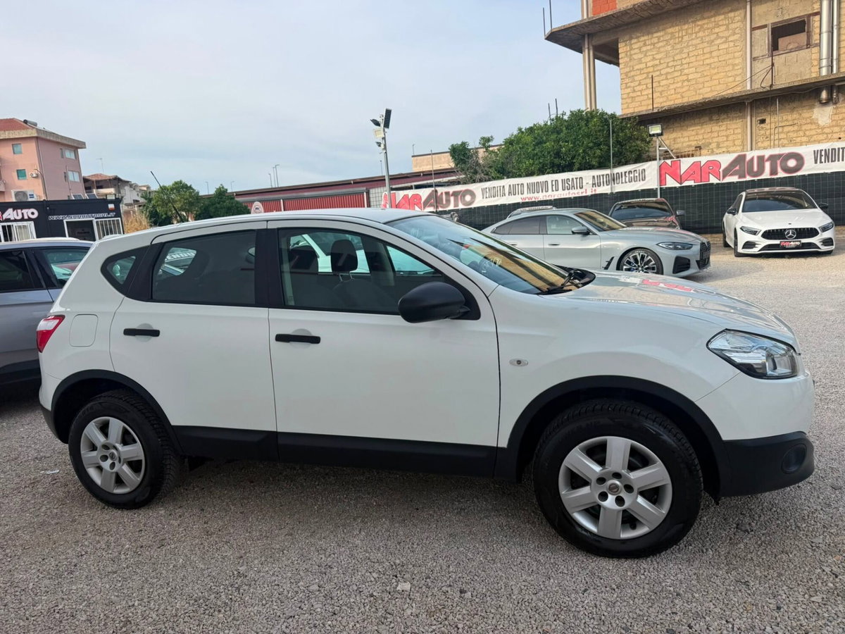 Nissan Qashqai 1.5 dCi DPF Acenta (6)