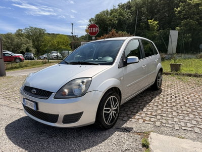 Ford Fiesta 1.4 TDCi 5p. Ambiente nuova