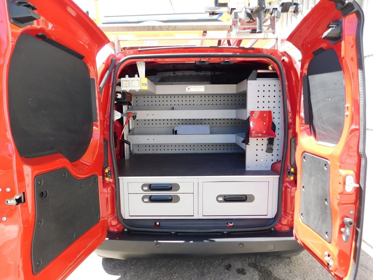 Fiat Fiorino Furgone cargo 1.3 mjt 95cv Adventure (2)